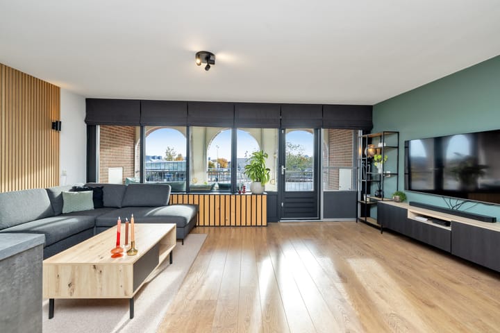 Foto 3 van Stationsplein 29