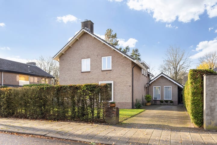 Foto 12 van Lijsterbeslaan 11