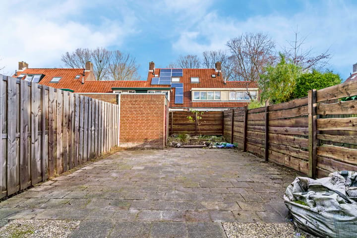 Photo 27 of Pinksterbloem 17