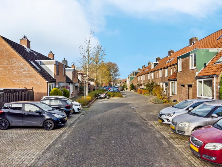 Photo 31 of Pinksterbloem 17