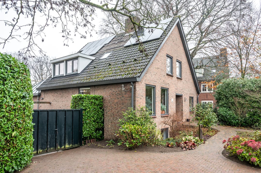 Photo 2 of Huygensweg 14