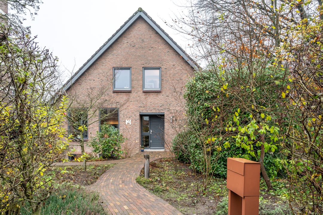 Photo 71 of Huygensweg 14