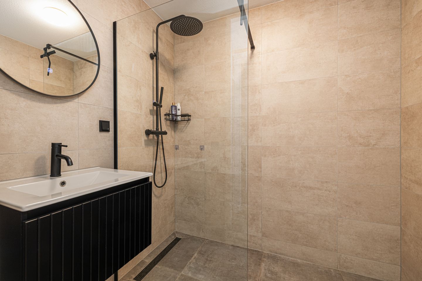 Photo 10 of Samanthagang 176