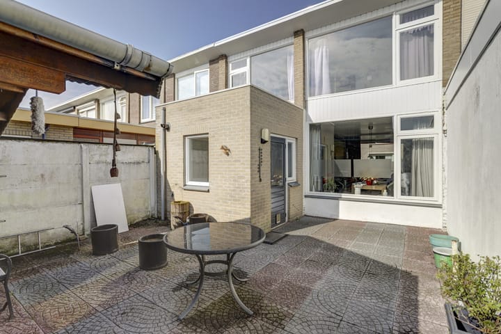 Photo 4 of Goudenregenstraat 23