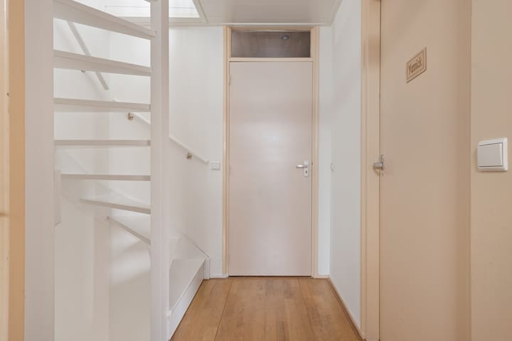 Photo 12 of Mispelstraat 5