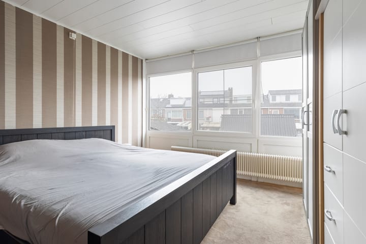 Photo 13 of Mispelstraat 5