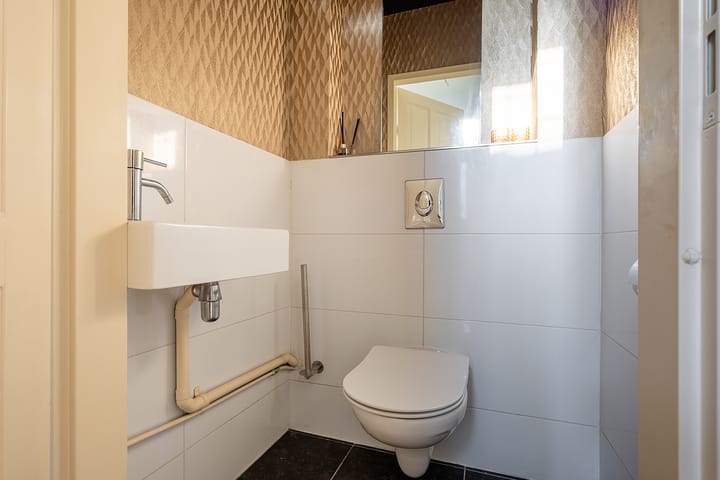 Photo 12 of Ooievaarstraat 42-B