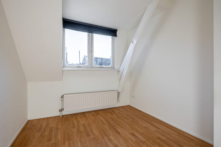 Photo 15 of Ooievaarstraat 42-B