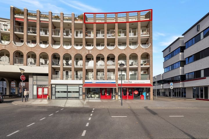 Foto 1 van Stationsplein 39