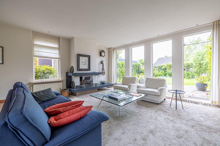 Photo 7 of De Woudhorne 37