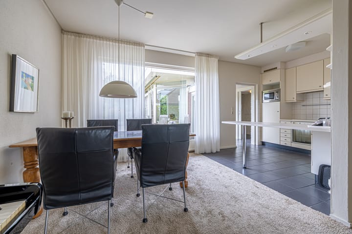 Photo 14 of De Woudhorne 37