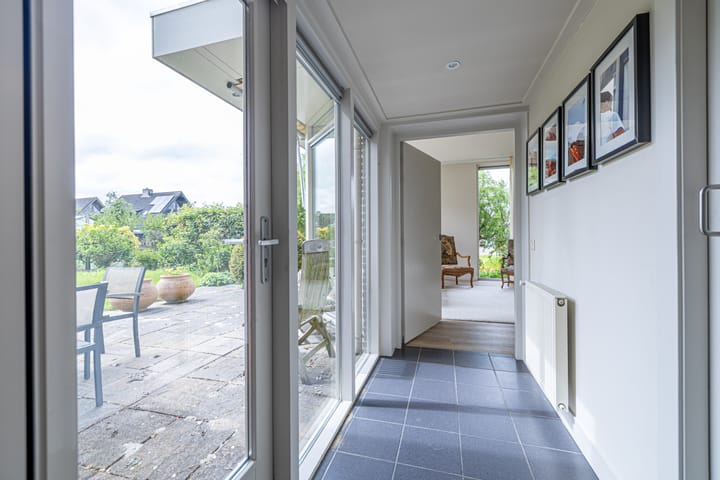 Photo 19 of De Woudhorne 37