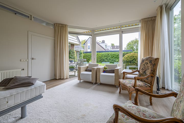 Photo 23 of De Woudhorne 37