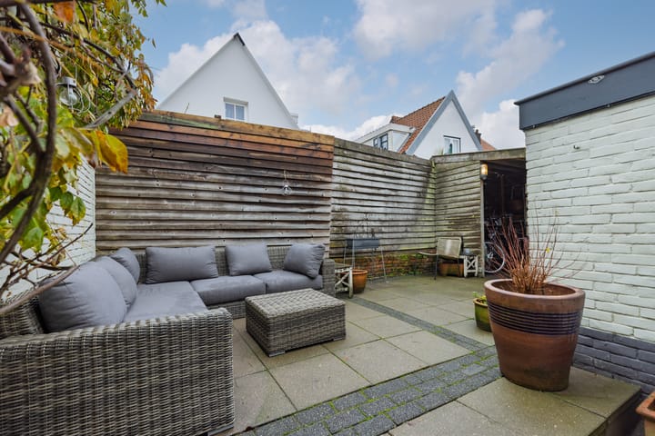 Photo 2 of Zeestraat 36