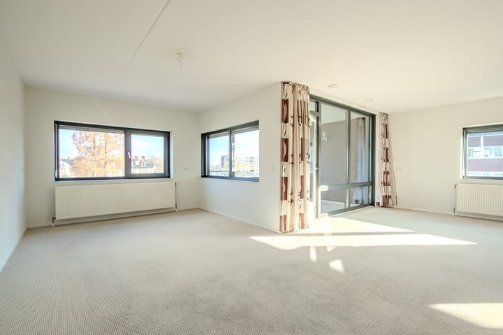 Photo 3 of Oranjelaan 21-C6