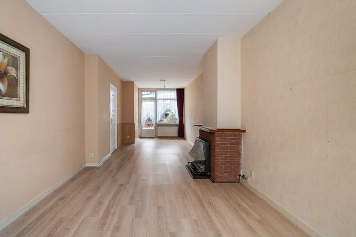 Photo 7 of Jan van Rodestraat 35