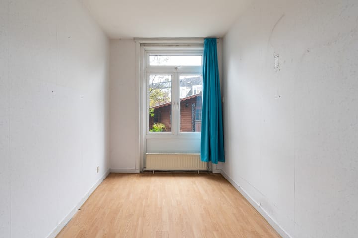 Photo 16 of Jan van Rodestraat 35