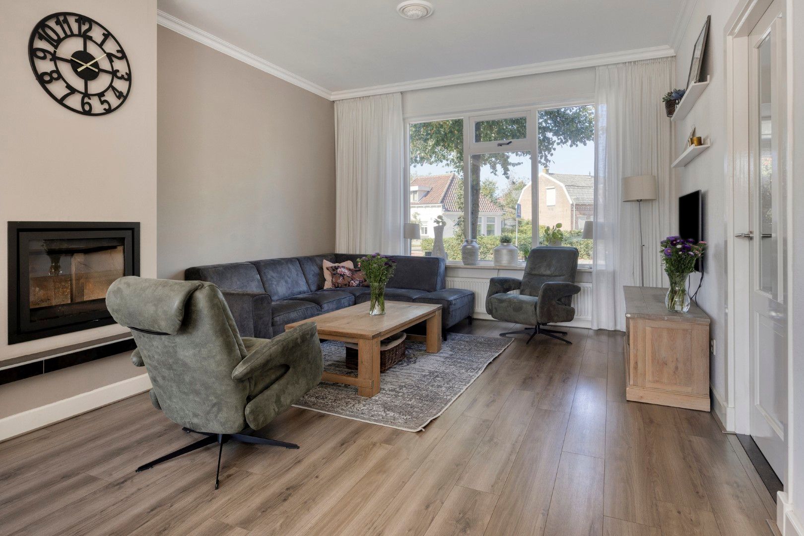 Foto 12 van Burgemeester van Engelenweg 145