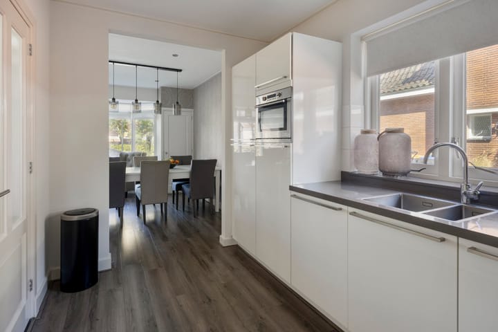 Foto 22 van Burgemeester van Engelenweg 145