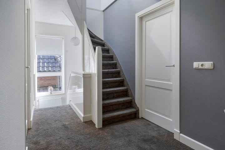 Foto 28 van Burgemeester van Engelenweg 145