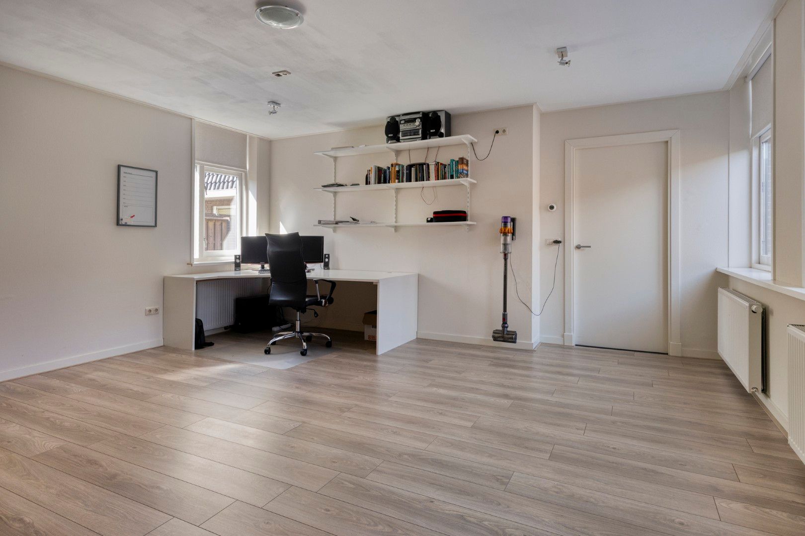 Foto 27 van Burgemeester van Engelenweg 145