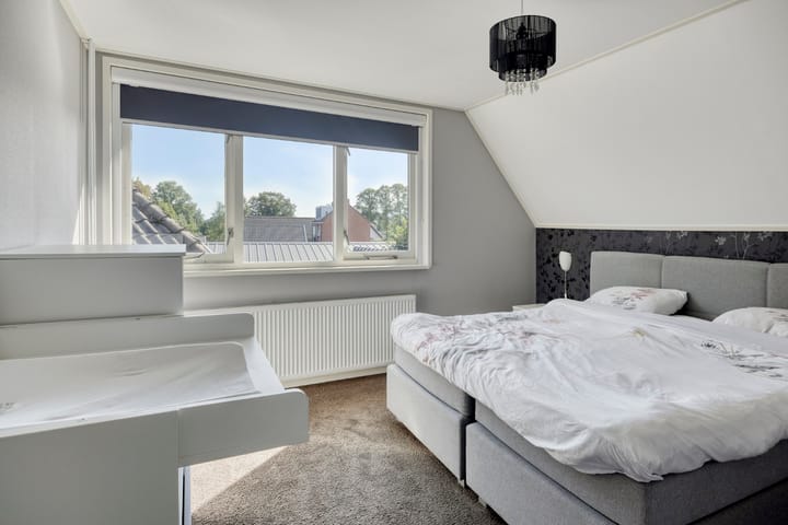 Foto 31 van Burgemeester van Engelenweg 145