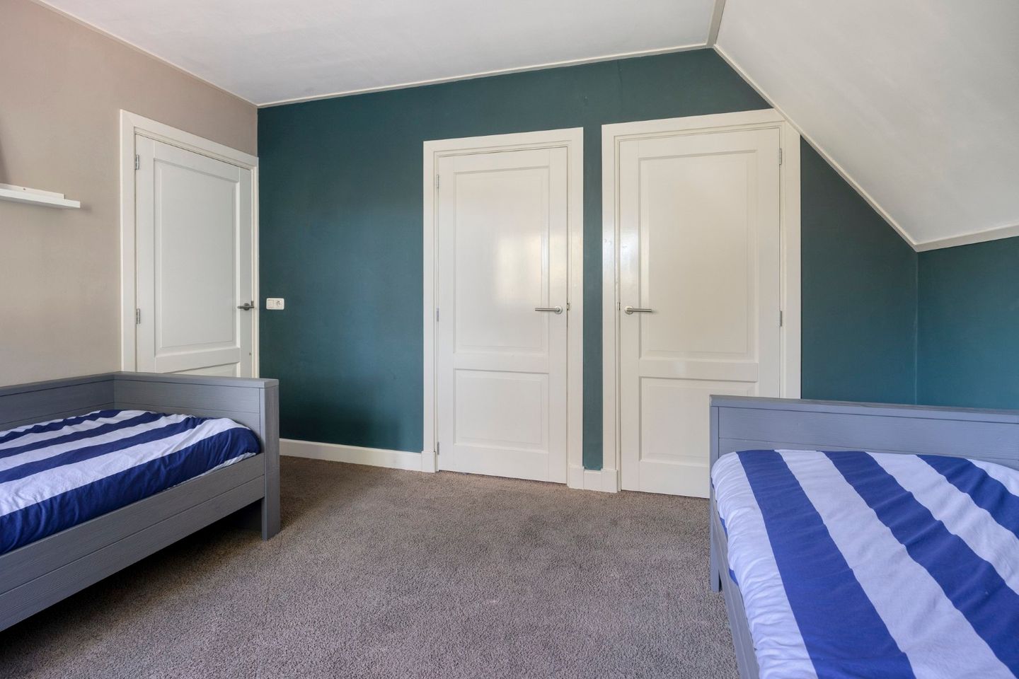 Foto 34 van Burgemeester van Engelenweg 145