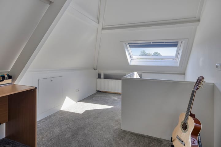 Foto 42 van Burgemeester van Engelenweg 145