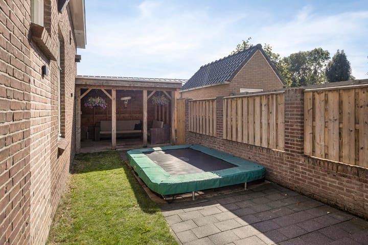 Foto 54 van Burgemeester van Engelenweg 145