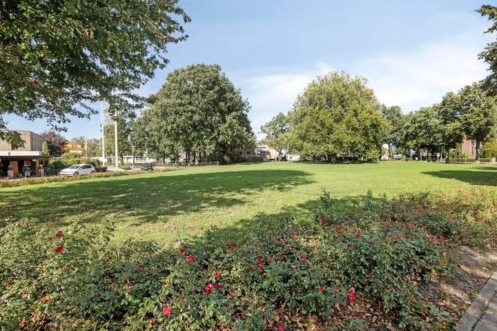 Foto 63 van Burgemeester van Engelenweg 145