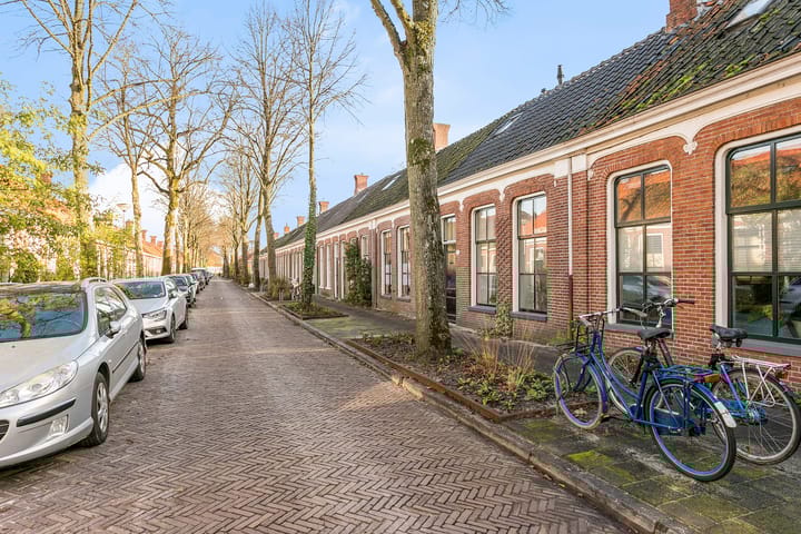 Photo 20 of Willemstraat 13