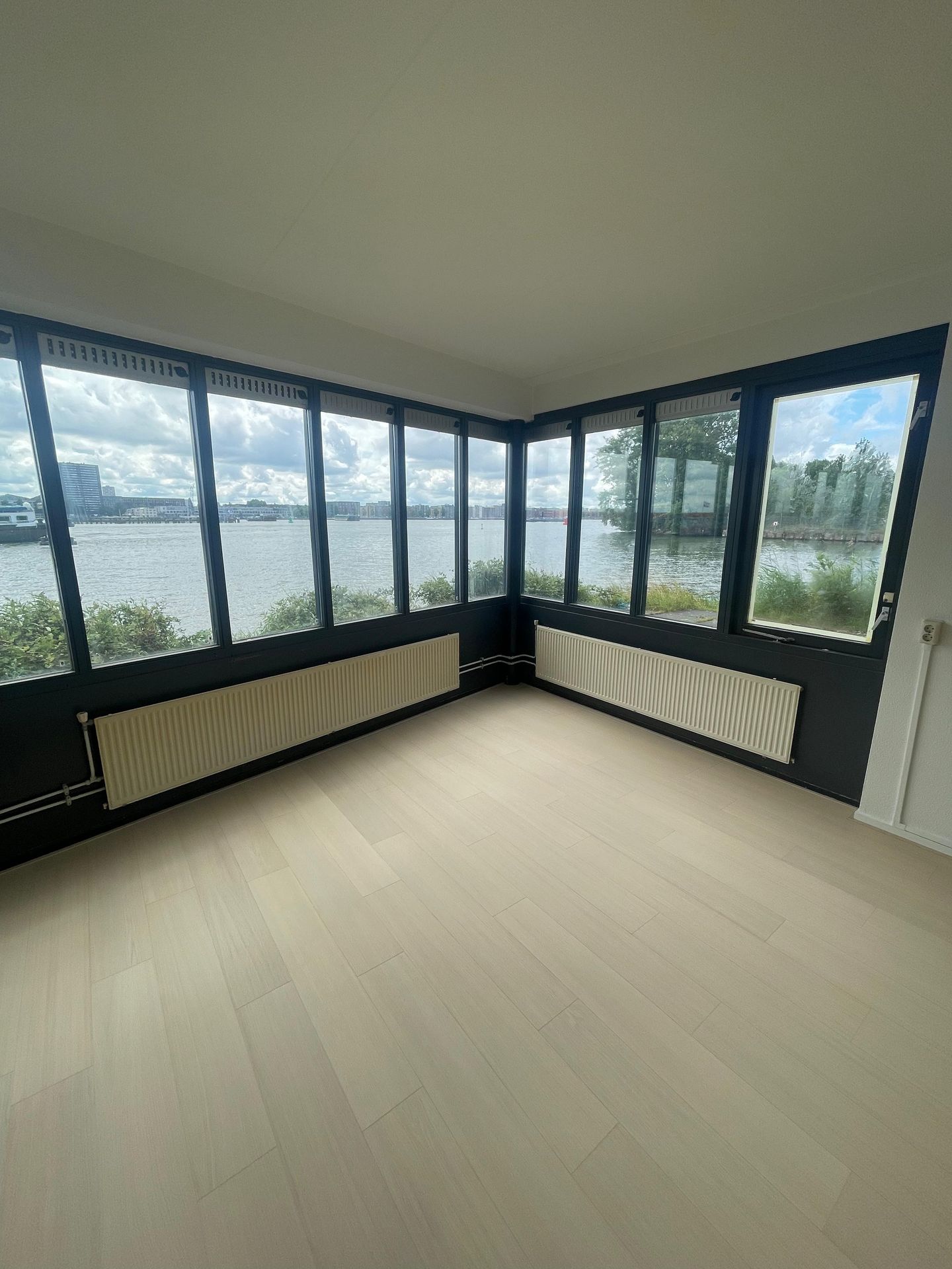 Bekijk foto 3 van Nieuwendammerdijk 526-M11