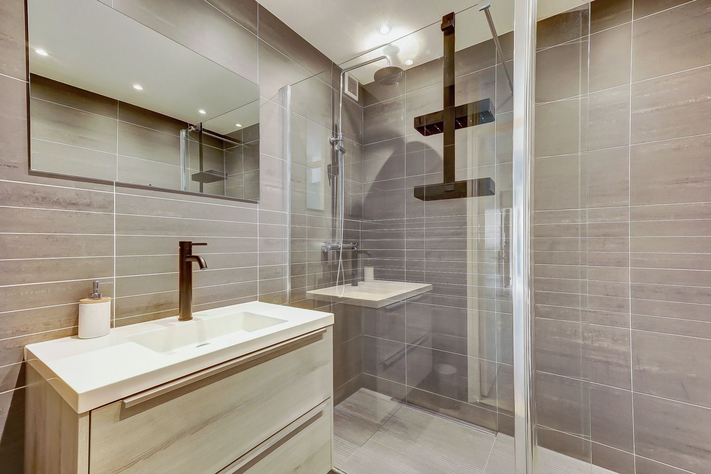 Foto 20 van Schollevaarstraat 48