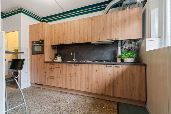 Foto 4 van van Heutszstraat 57