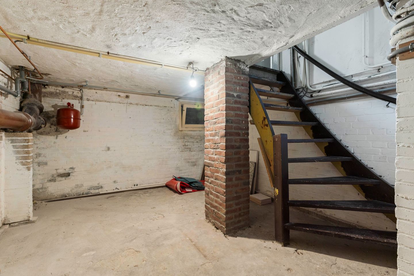 Foto 34 van van Heutszstraat 57