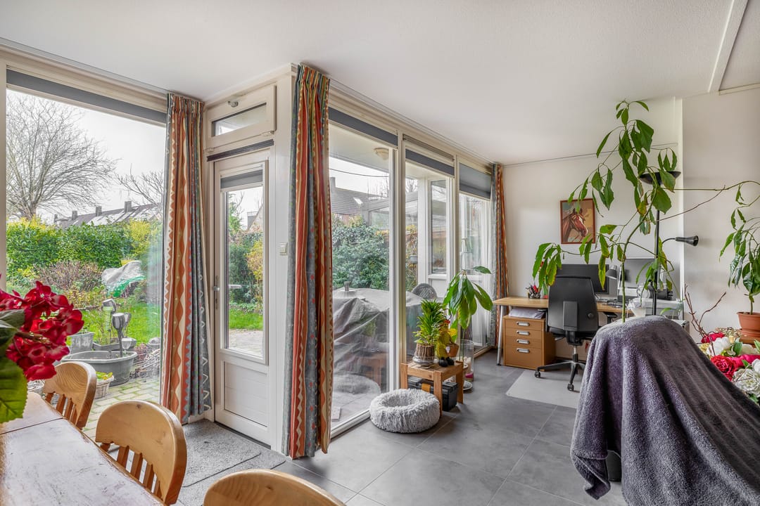 Photo 17 of Aert van Nesstraat 26