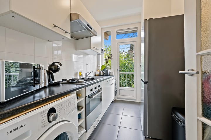 Photo 14 of Burgemeester Elsenlaan 131