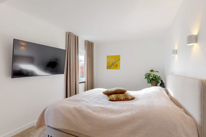 Photo 15 of Raadhuisstraat 34