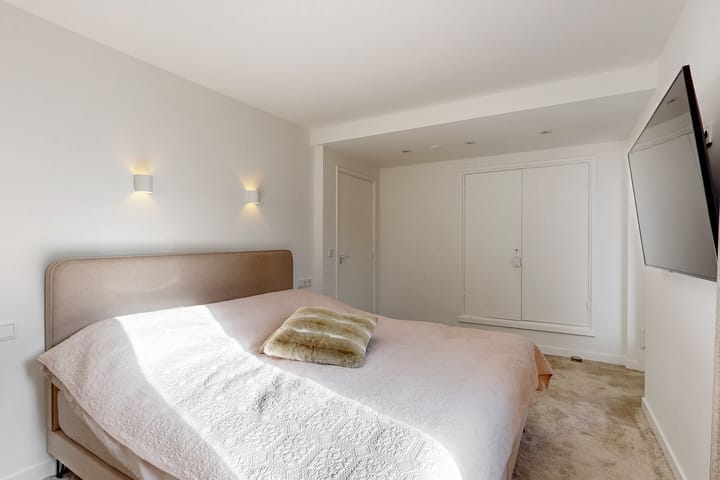 Photo 16 of Raadhuisstraat 34