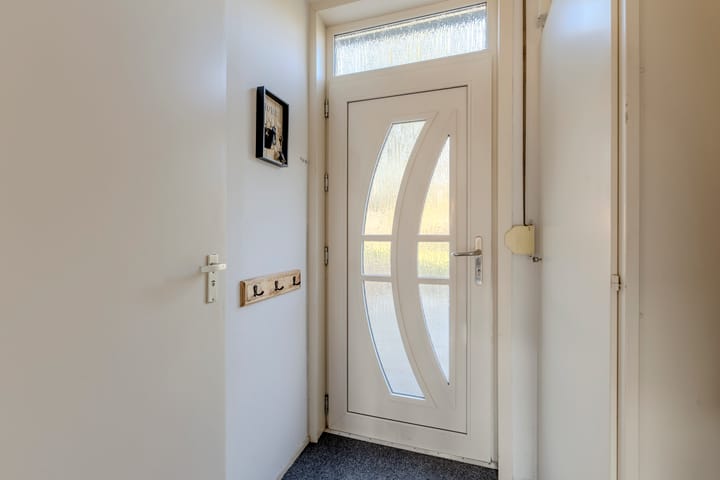 Photo 5 of Kamille 47