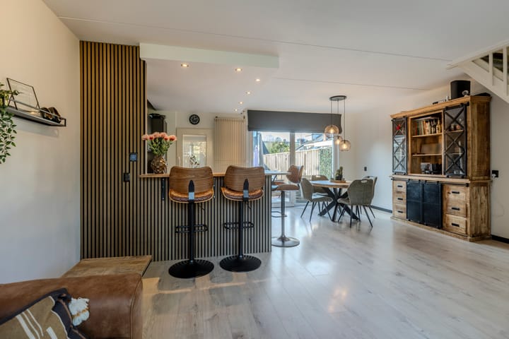 Photo 7 of Kamille 47