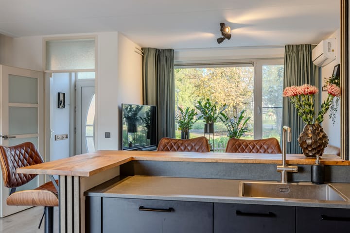 Photo 13 of Kamille 47