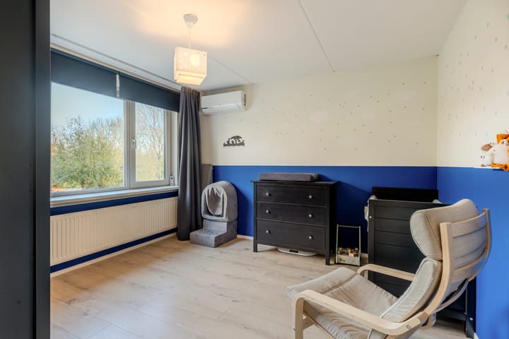 Photo 24 of Kamille 47