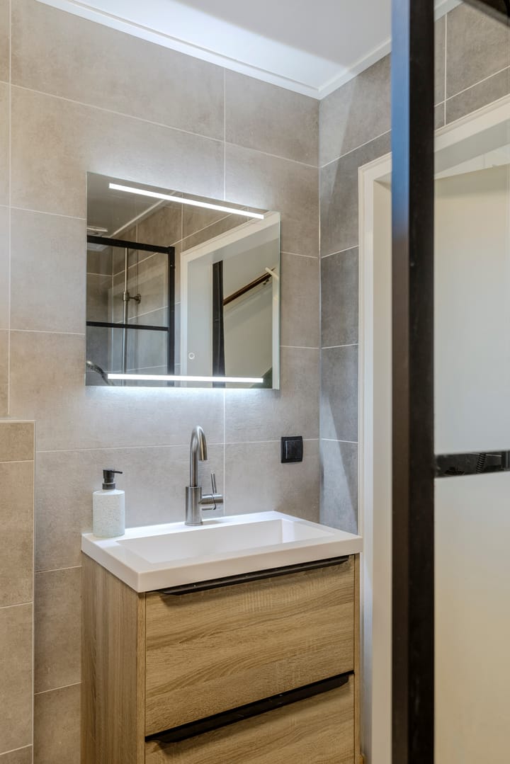 Photo 31 of Kamille 47