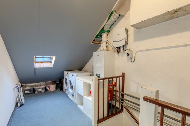 Photo 32 of Kamille 47