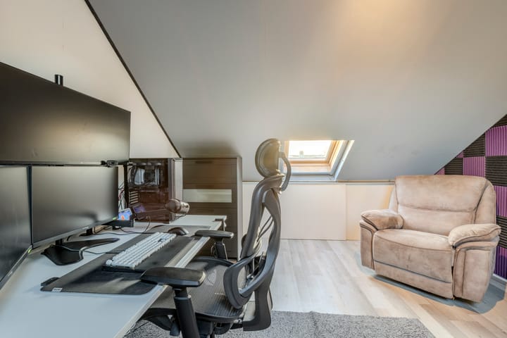 Photo 33 of Kamille 47