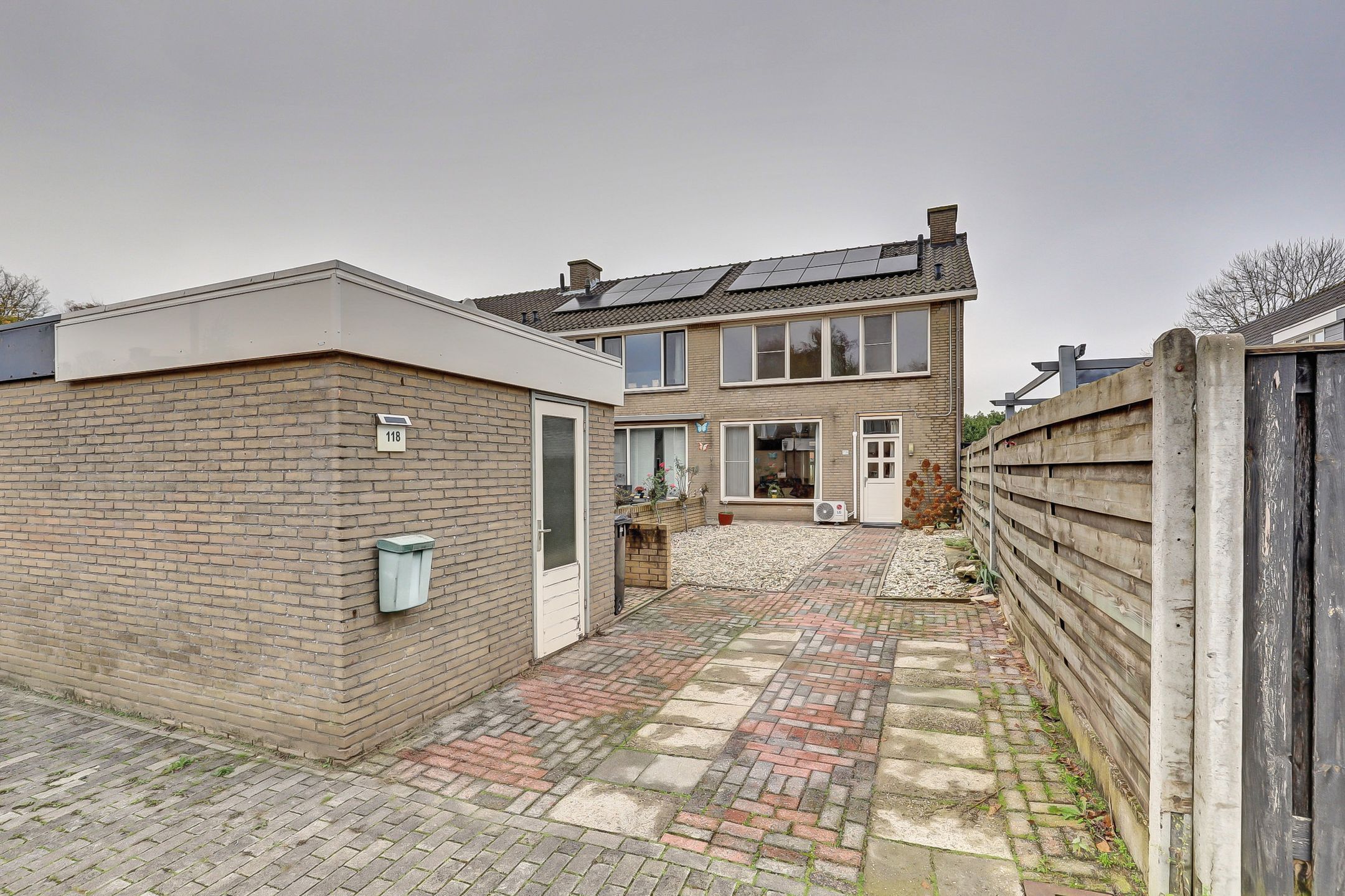 Buying a house in The Netherlands., Mambostraat 118