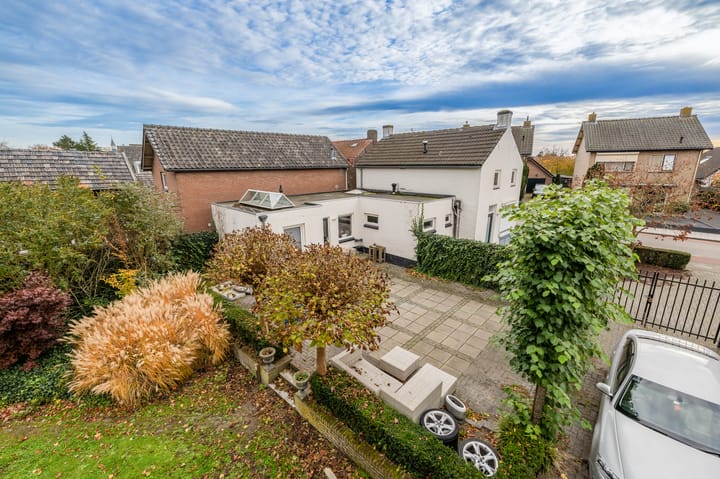 Photo 17 of Heistraat 36