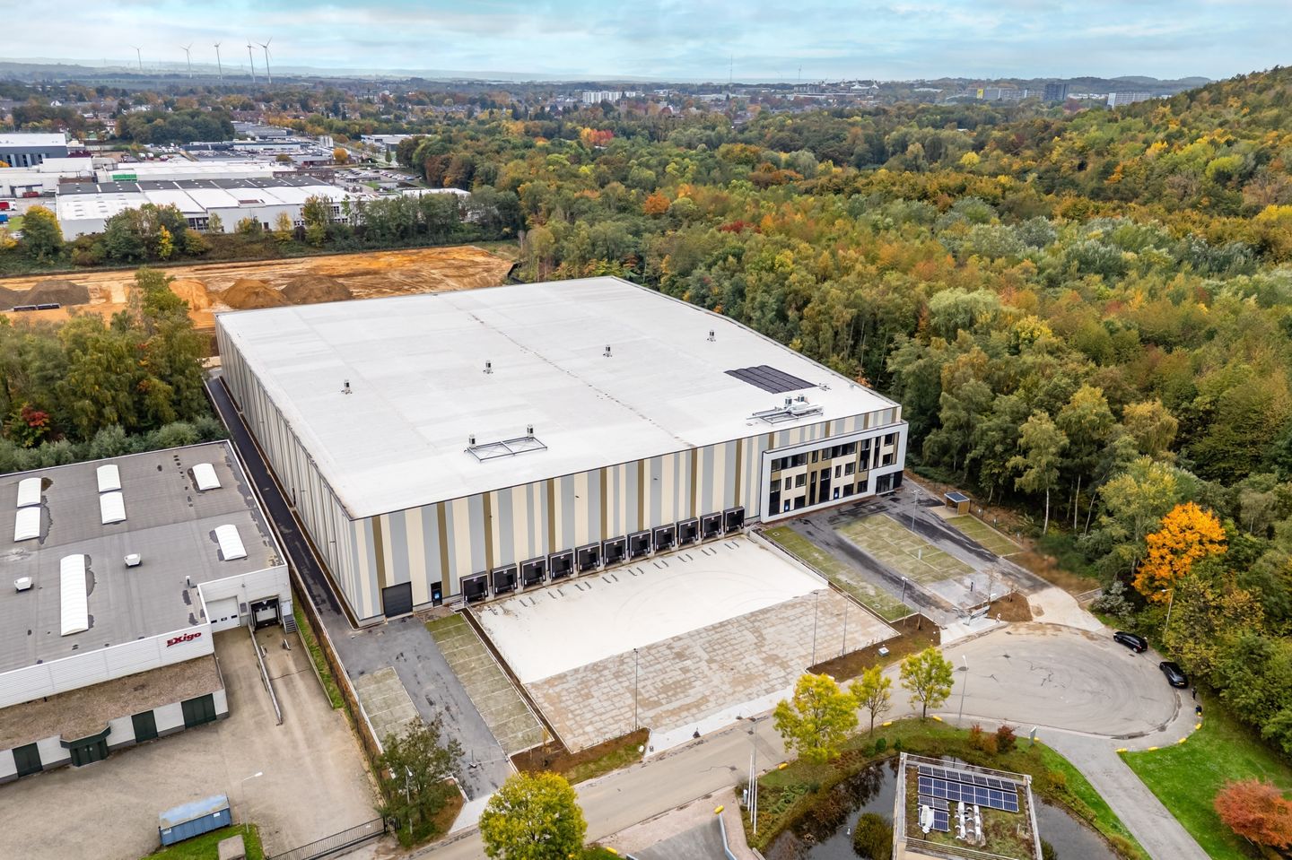 View photo 4 of Mercuriusstraat 9