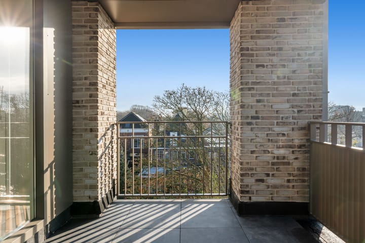 Photo 10 of van Beresteijnstraat 18-E